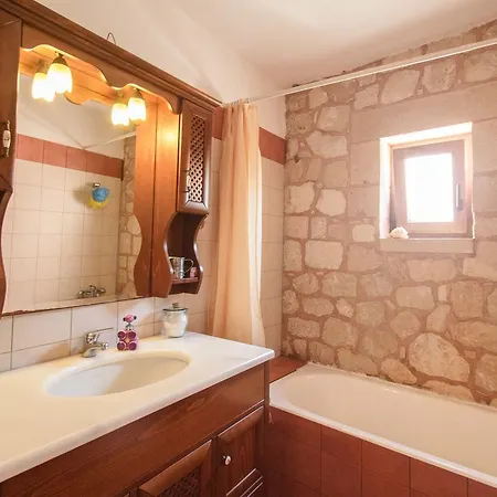 Traditional Elegant Cretan Stone For Families * La Canée